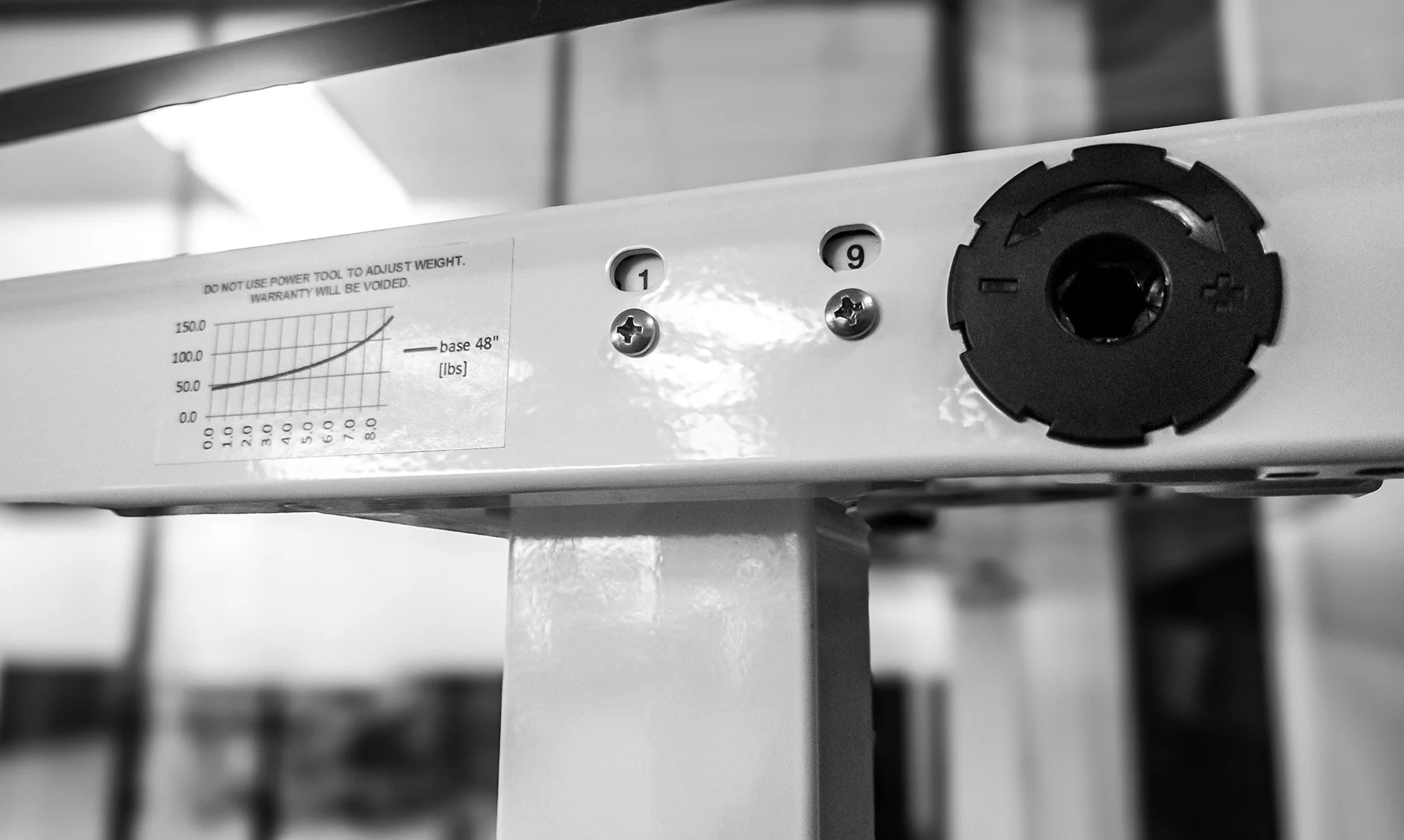 Klöud counterbalance adjustment dial and weight scale